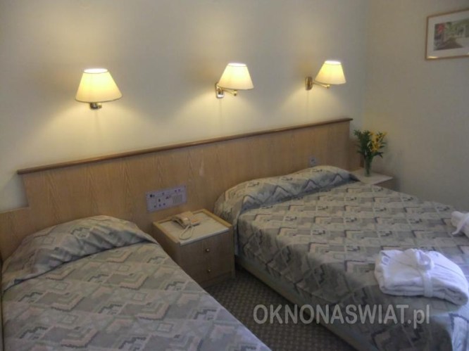 05c3a4c7c6b56665172e0d1e68fd92411716d2a7-1