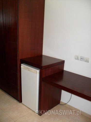 148c4a6cee4e46776a211a7fb61e8664571aa21a