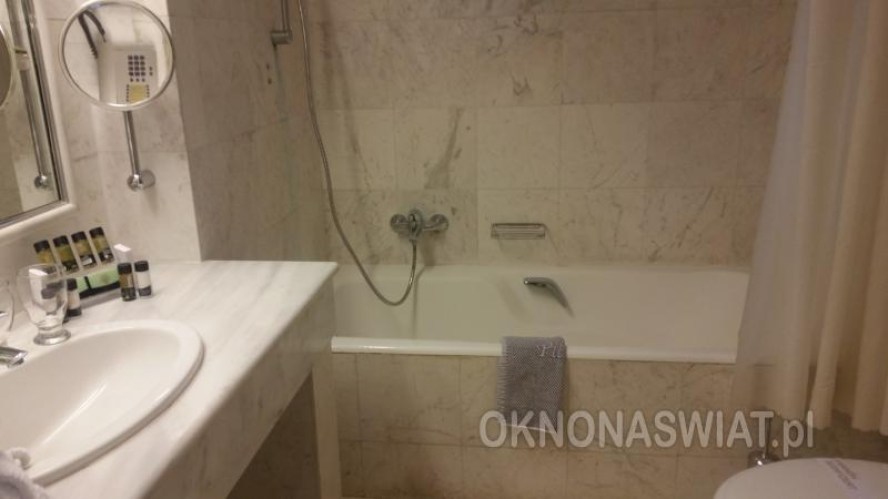 1893024dfffbb793287eabc9485a95921edebd23