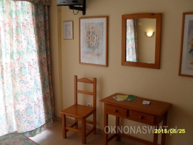 18c9e3c07904b21643f9a4d7662fceb904bb7497