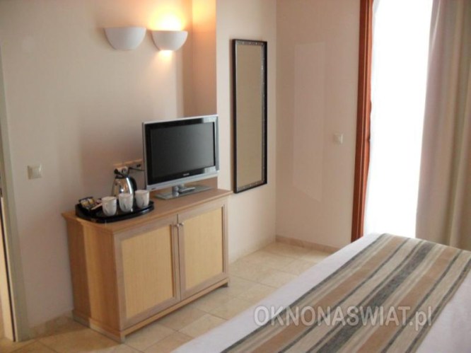 21d897b2b1b77f21cf2b68274b248510d2a47f30