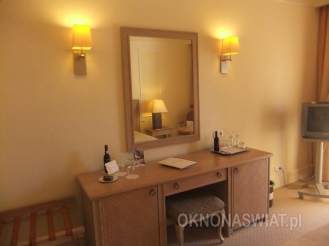 221b8ecc34722e76fb7ffef6a624e45fda42da61-1