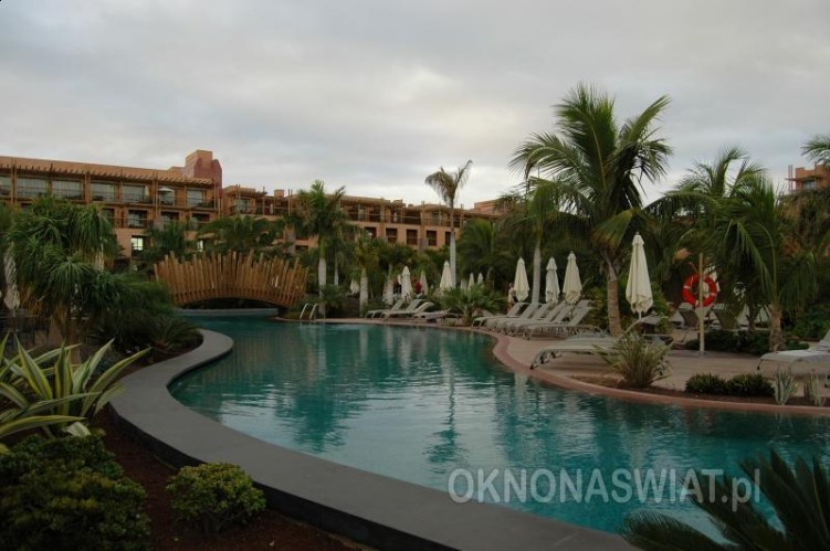 24411c71fc132d5f7f43039e1a18e11d09a8cc49