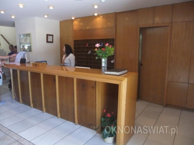 3703c2a77d5ae9e853da20ff687e2152b91a21b8-1