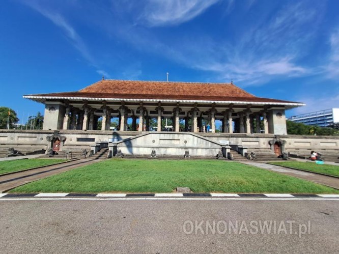 376c9e187281f32baafe5a5884d37e2039105702