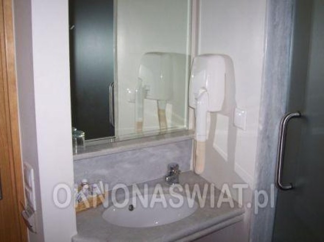 3ee1c173046e294be10a5f1e5ed6040651b116ff