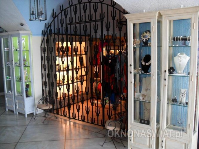 438d6f16ca3d4bade9ac2d30bd09bee0498e0cd3