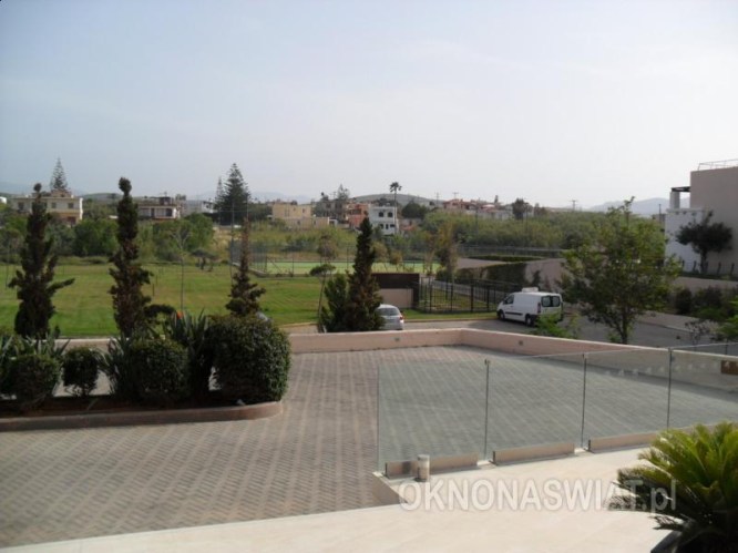 4fe7bf2c166d826f7a3e80d4f333da2242173106