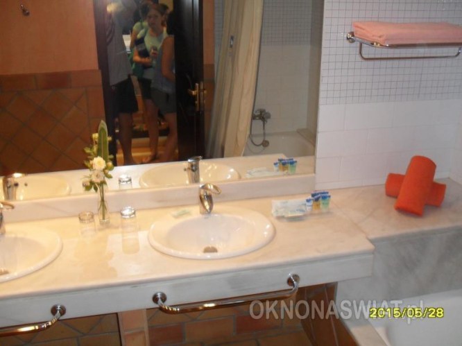 68bfe3248803817df43a889484c04ebd88c0b869