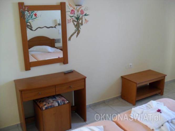 6a4ade6670294c5bb8e665415b0182040a8f4156