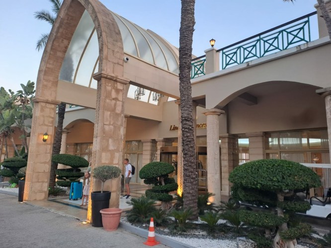 6d119051-8c48-4bfc-bbfd-199ac0676da8