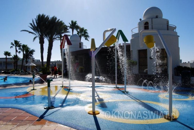 729835305f11d4302674b38a3872f357743d41ca