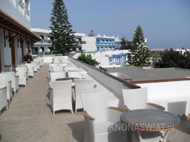 7a21b7f79fde34f4372beccbb1242f97018ca527