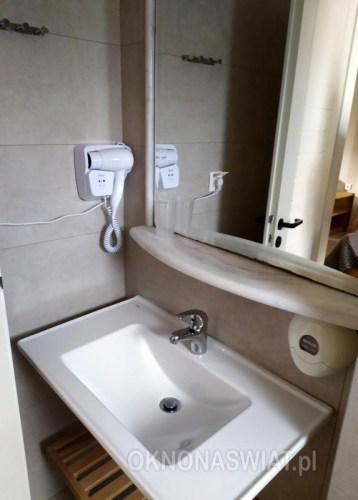 812f7f4105366ca945f3ba7a5c3fa76097e31bb2