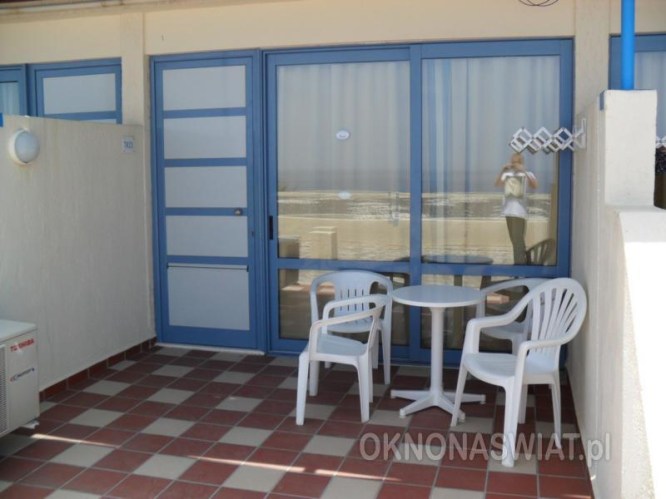 8238ae0fe318c9cb8ec7b1b71d3d37b819e1a377