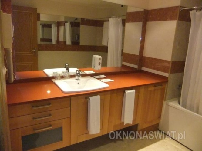 835c6512642384c21aab08bd005a85bd6ffe1f96