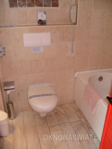 85b65373bce4f2226fab45670e63931674be5ba9