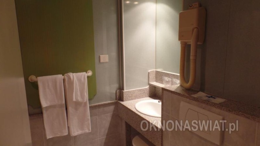 ae131cde9449c250746e3abe52a008346ec82fdb