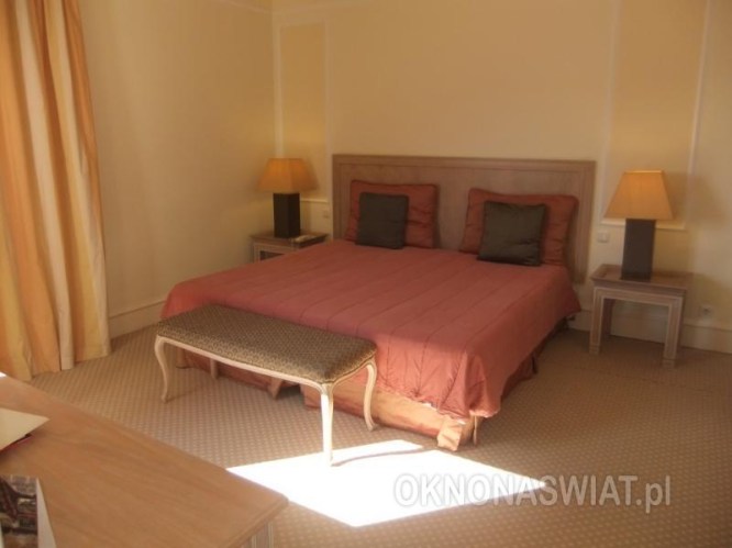 b8f15f4477a1d71ec88354b187d93490298a646d