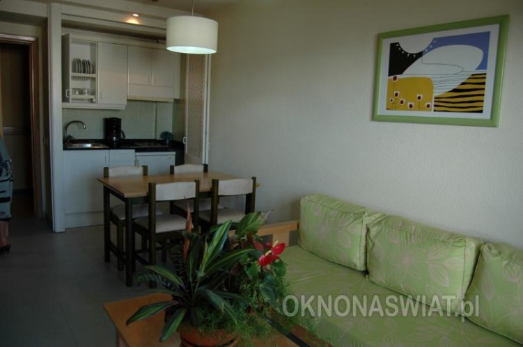 bf0310a638ab35664963a7a7b981653b0b44be79