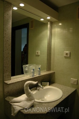 c3420270d64ed79f72276d835d26e95aa425ffeb