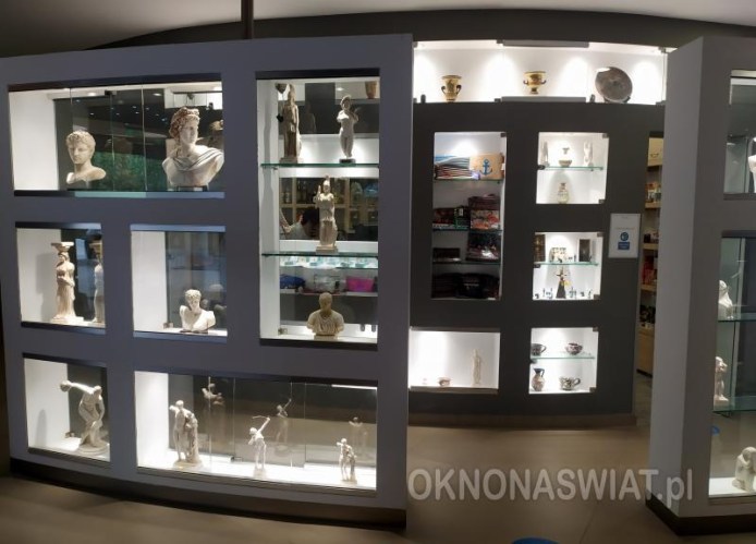 d4cd69f4cf4d67ab4699b420d1521885b7a33f49