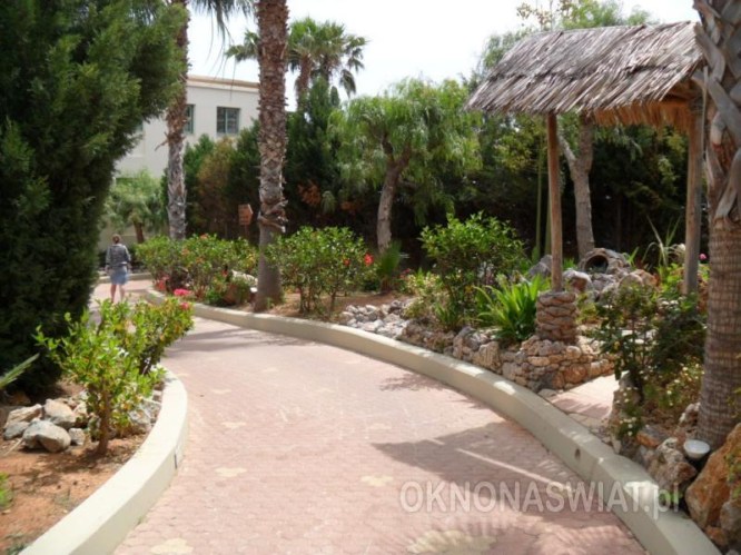 d5942500c18c7f0b9090aecab684d2a24c3003e7