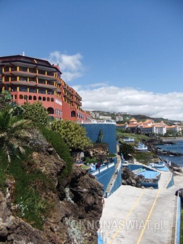 dbecaf10156db7f2aafded195e62e6569efee359