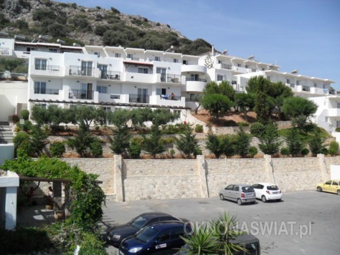 de04289b62667795d088559189f5953f2f2c975a