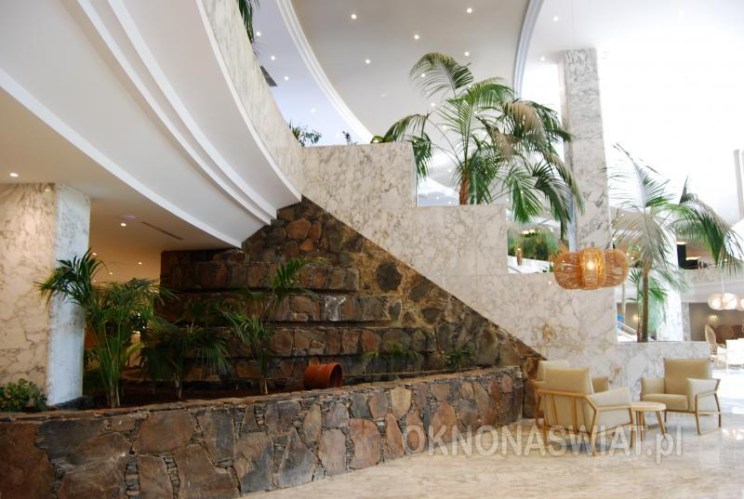 df198fbd198617b233e70b55b3452540003e56ad