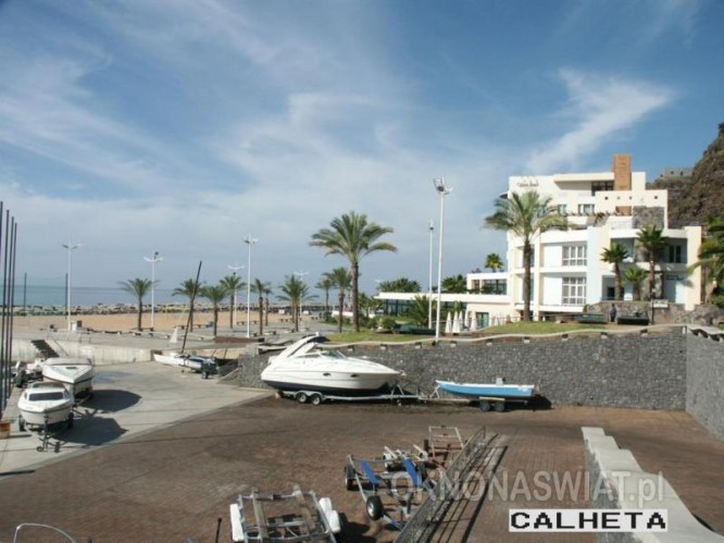 e1d7055511ea2a989f4d678c94a53019661e75ab