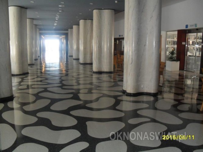 ed3c30f8c792420d14c81d763f4b4051d8bbd93b-1