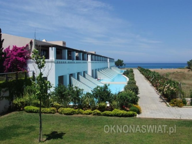 f6feb3ca36fb81e93ecfa7ca03b7197cd1ef16c0