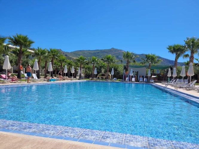 fb_img_1653079087701