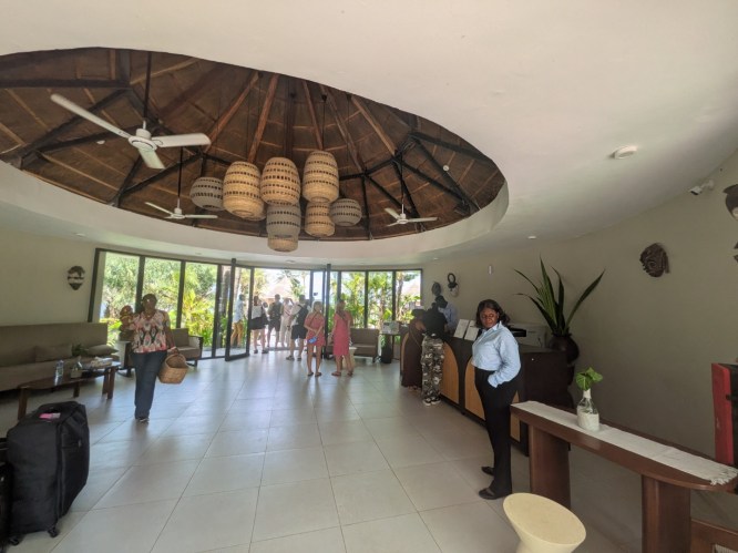 pxl_20251101_122117667.mp