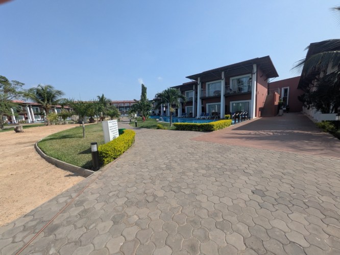 pxl_20251101_150222288