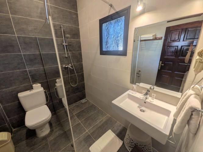 pxl_20251101_164739856