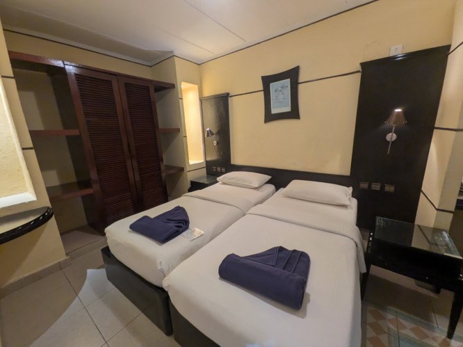 pxl_20251101_165204041