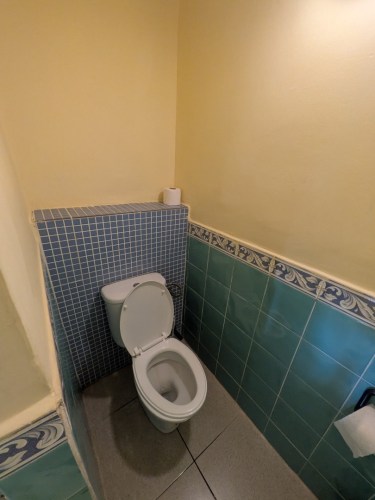 pxl_20251101_165231688