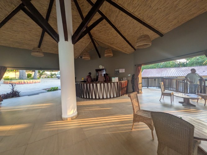 pxl_20251101_180407168