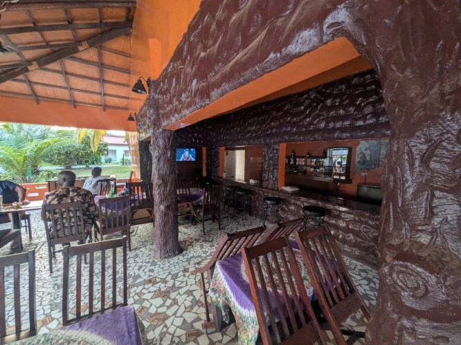 pxl_20251101_181312714