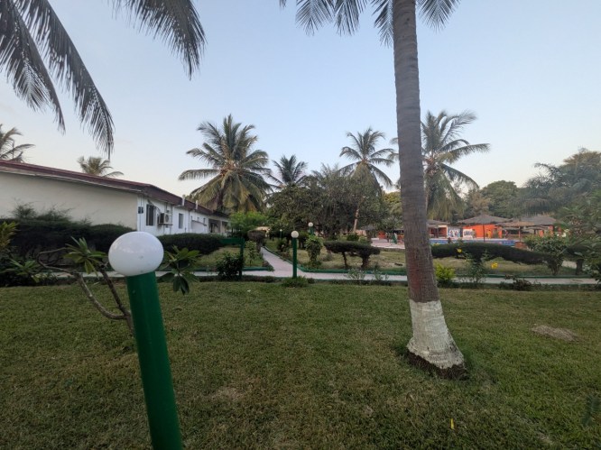 pxl_20251101_181501255