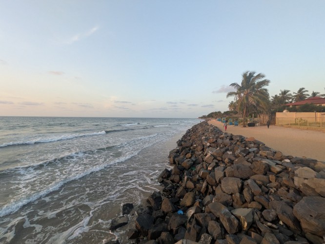 pxl_20251101_181729499