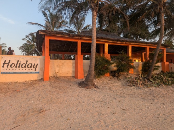 pxl_20251101_181812469